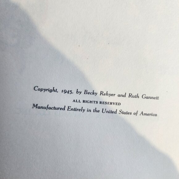 Dandelion Library FLIP BOOK: My Mother is the Most Beautiful Woman in the World - Picture 3 of 16